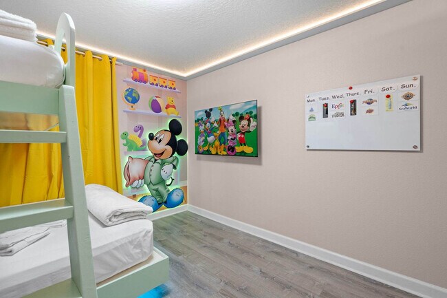 Building Photo - 8977 Stinger Dr