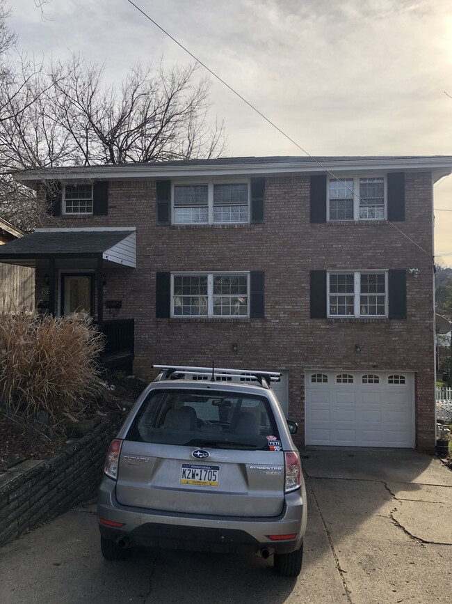 Front - 203 Hillson Ave