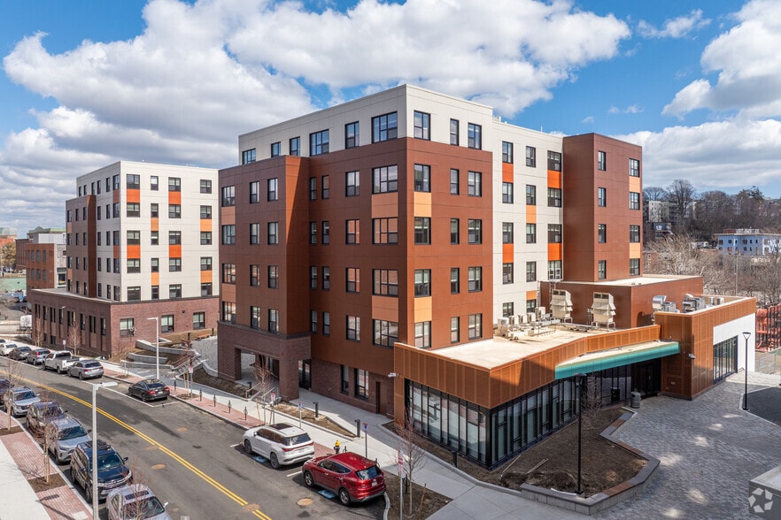 Primary - 2 and 6 Lamartine