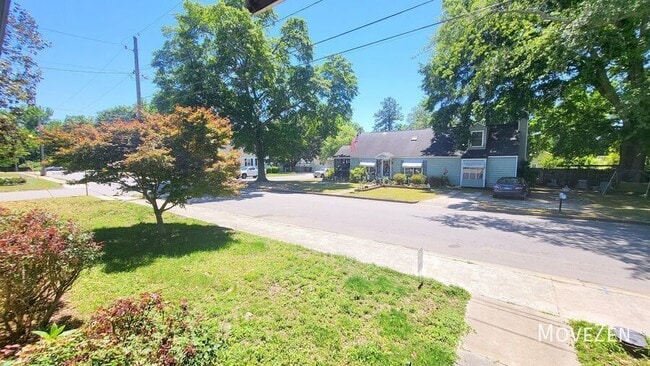 Building Photo - 412 Hamby St