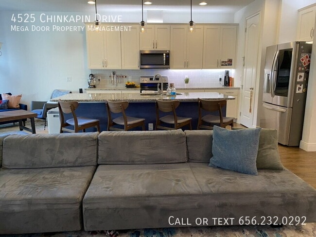 Building Photo - 4525 Chinkapin Dr