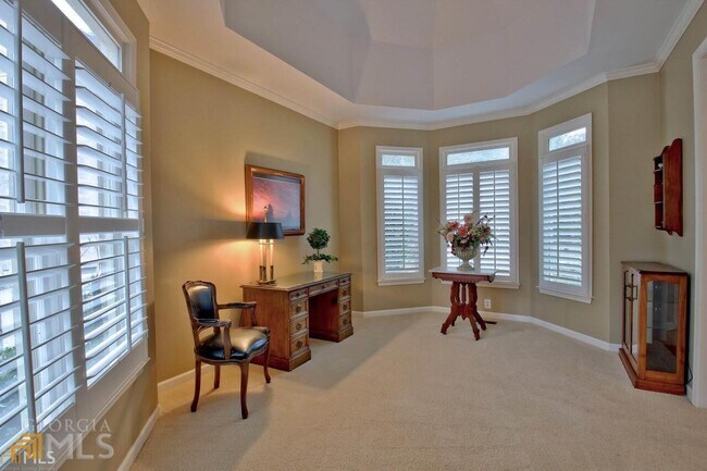 Building Photo - 404 Burgess Point