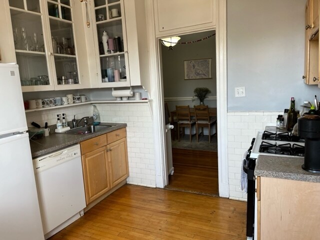 Building Photo - 4 Greenway Ct