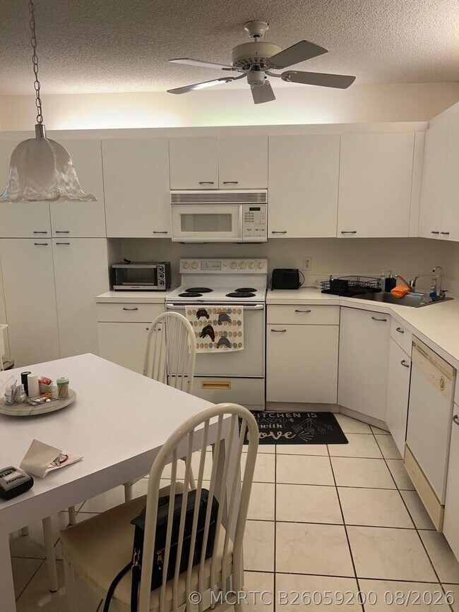Building Photo - 5265 Brisata Cir