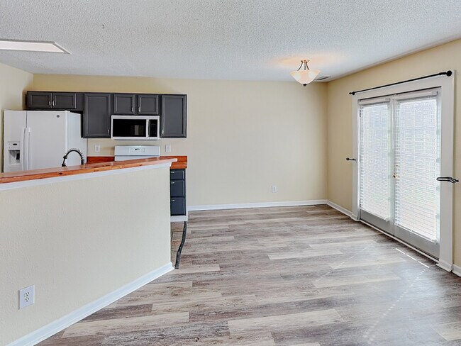 Building Photo - 385 Kimbrough Dr