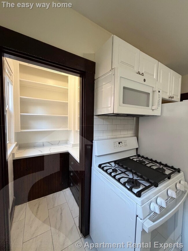 Building Photo - 41 Michigan Ave