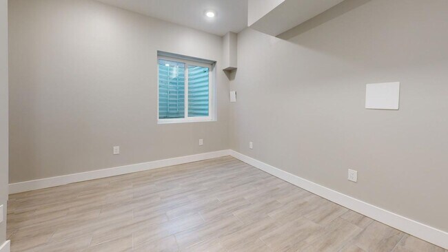Building Photo - 5412 Delancey St