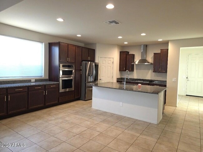 Building Photo - 16416 W Cottontail Ln