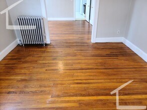 Building Photo - Nice 2 bed in JP