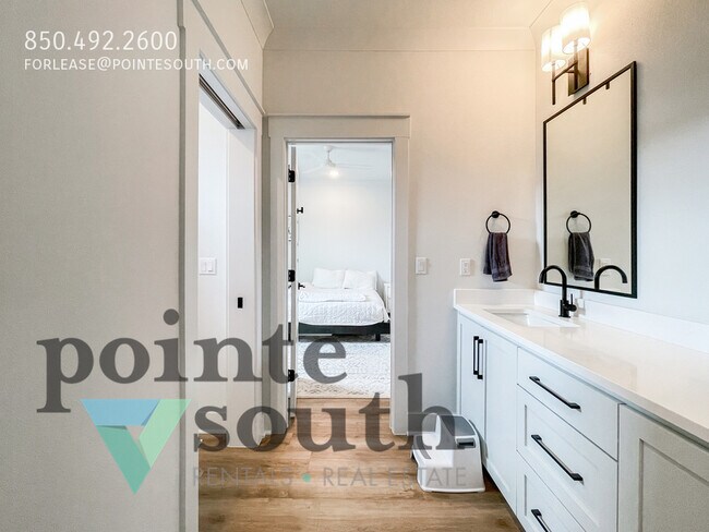 Building Photo - 13805 Red Drum Ct