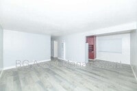 Building Photo - 314 Rodeo Ave