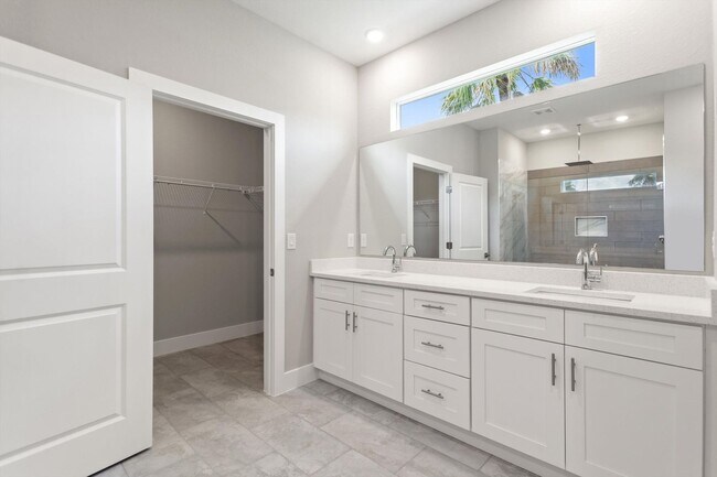 Building Photo - ONE MONTH FREE RENT! Modern, energy effici...