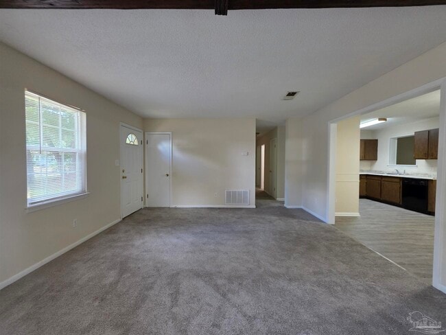 Building Photo - 4925 La Ceiba Dr