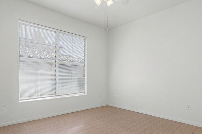 Building Photo - 7185 S Durango Dr