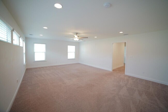 Building Photo - 219 Bienville Pl