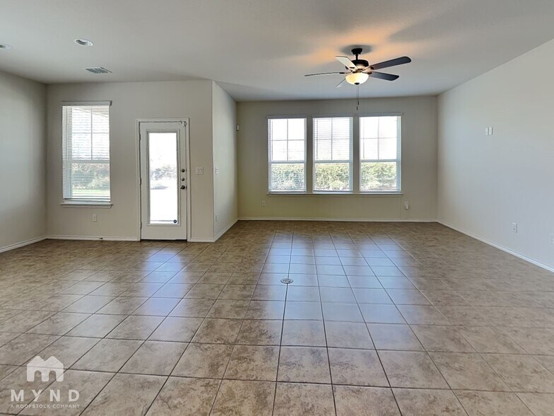 Building Photo - 9023 Canopy Bnd