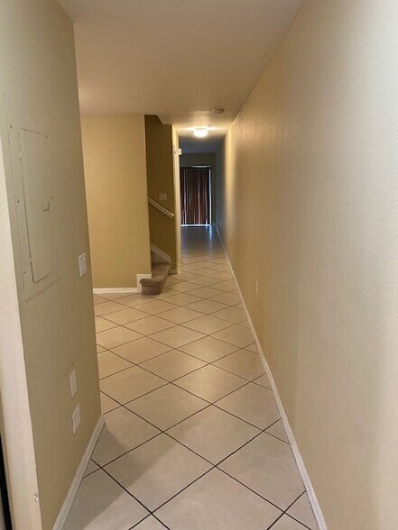 Building Photo - 9419 Ivy Brook Run