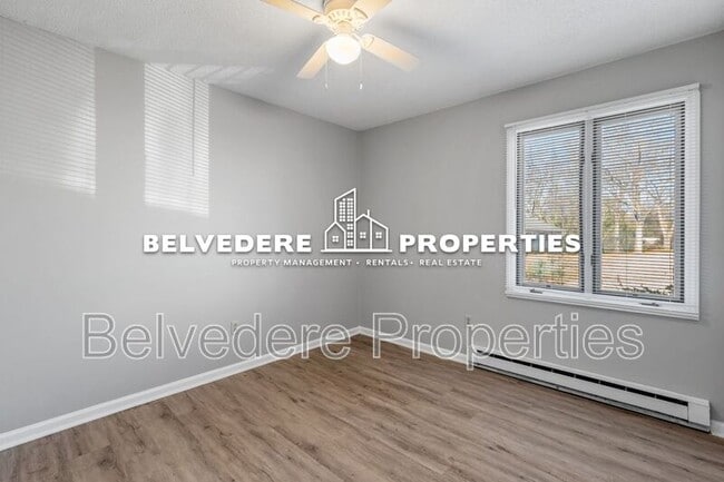 Building Photo - Third Ave N (507)