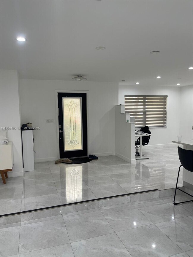 Building Photo - 10153 SW 51st St