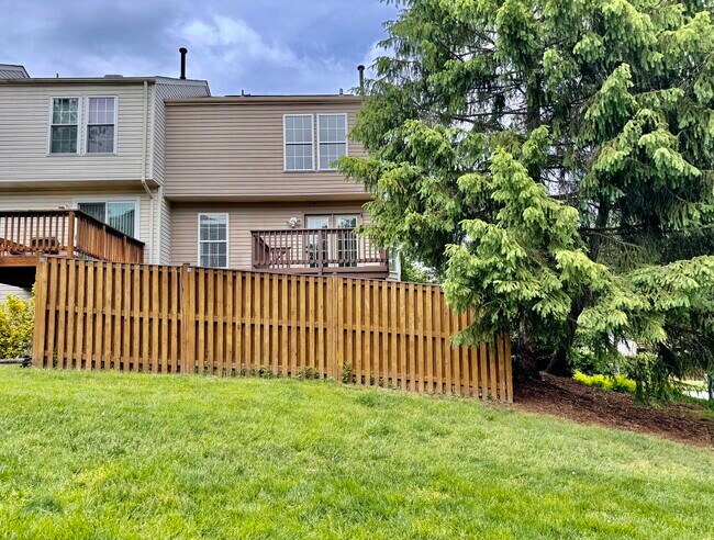 Building Photo - 44885 Grove Terrace