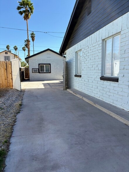 Private Driveway, Gated if Desired - 908 Canosa Ave