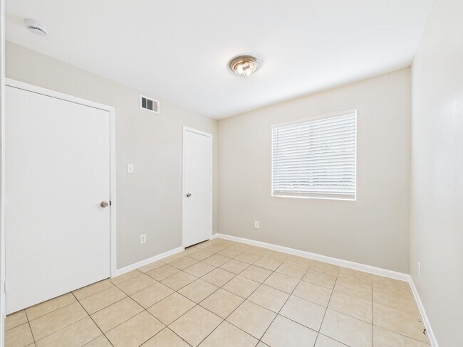 Building Photo - 12642 Ashford Meadow Dr