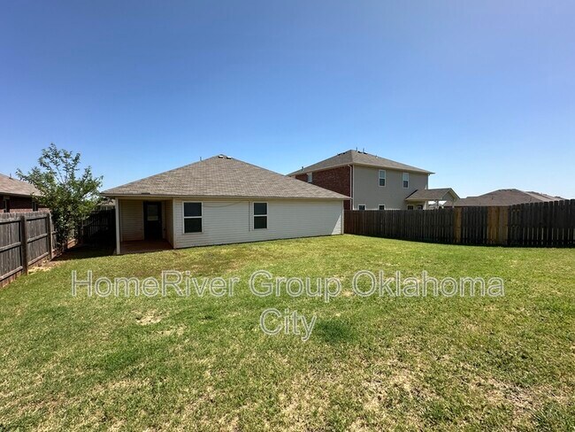 Building Photo - 3508 SE 95th St