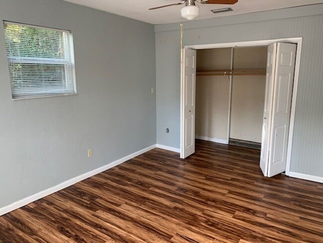 Building Photo - Amazing 3 Bedroom, 2 Bathroom House in Springtree