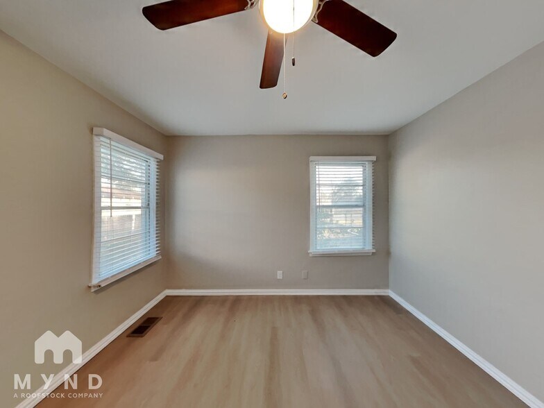 Building Photo - 2728 Rolinda Dr