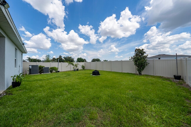 Building Photo - 2591 Seagirt Wy