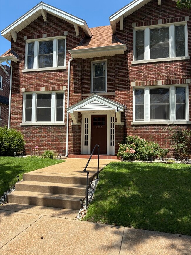Building Photo - 5043 Nottingham Ave
