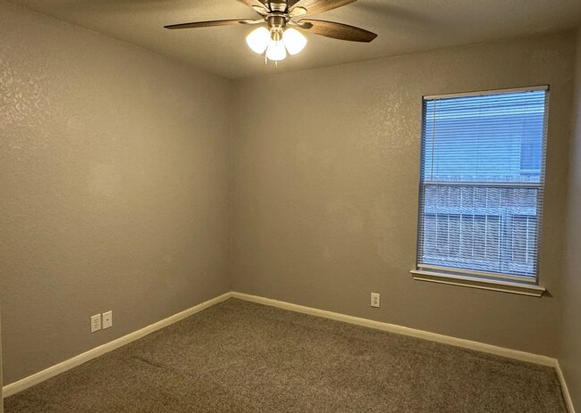 Building Photo - 9334 Ingleton