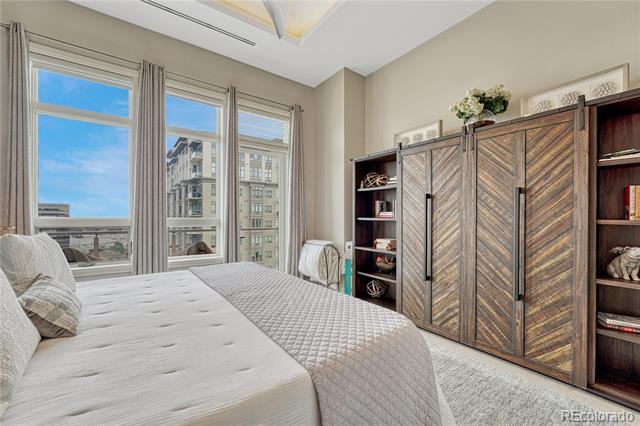 Building Photo - 5455 Landmark Pl