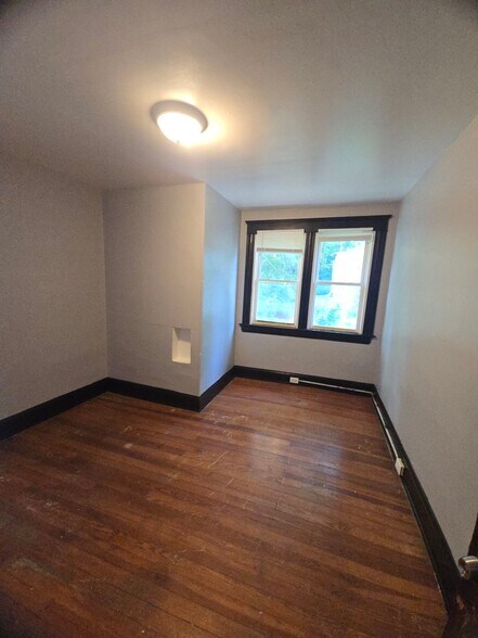 Building Photo - 3566 Vine St