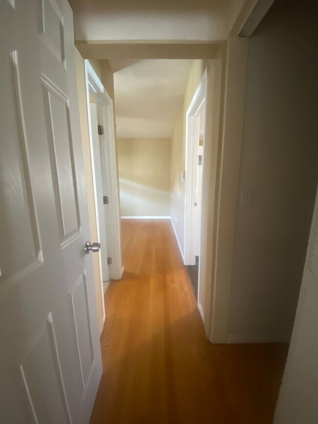 Building Photo - 409 E Puente St