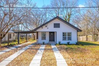 Building Photo - Completely updated 3 bedroom Benton Home