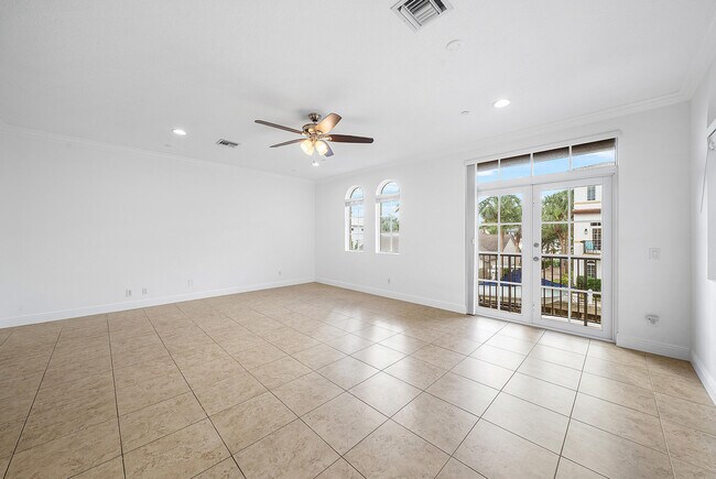 Building Photo - 824 Virginia Gardens Dr