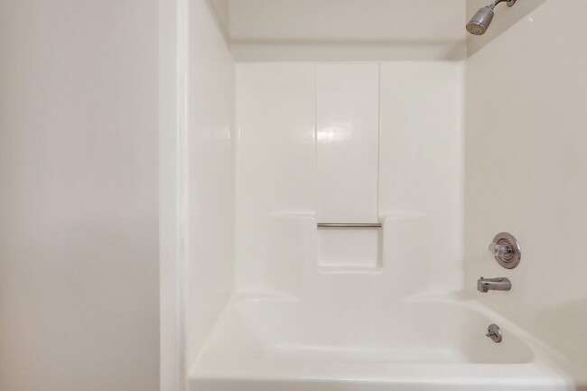 Building Photo - 110 Flat Shoal Ln