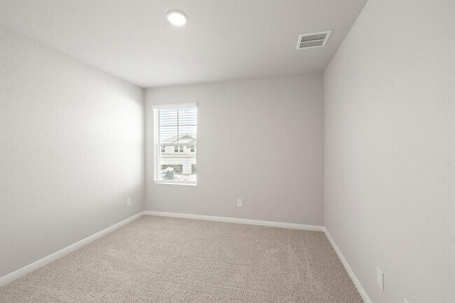 Building Photo - 242 Schrader Dr