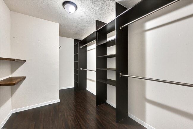 Building Photo - 10219 Sable Trail Ln