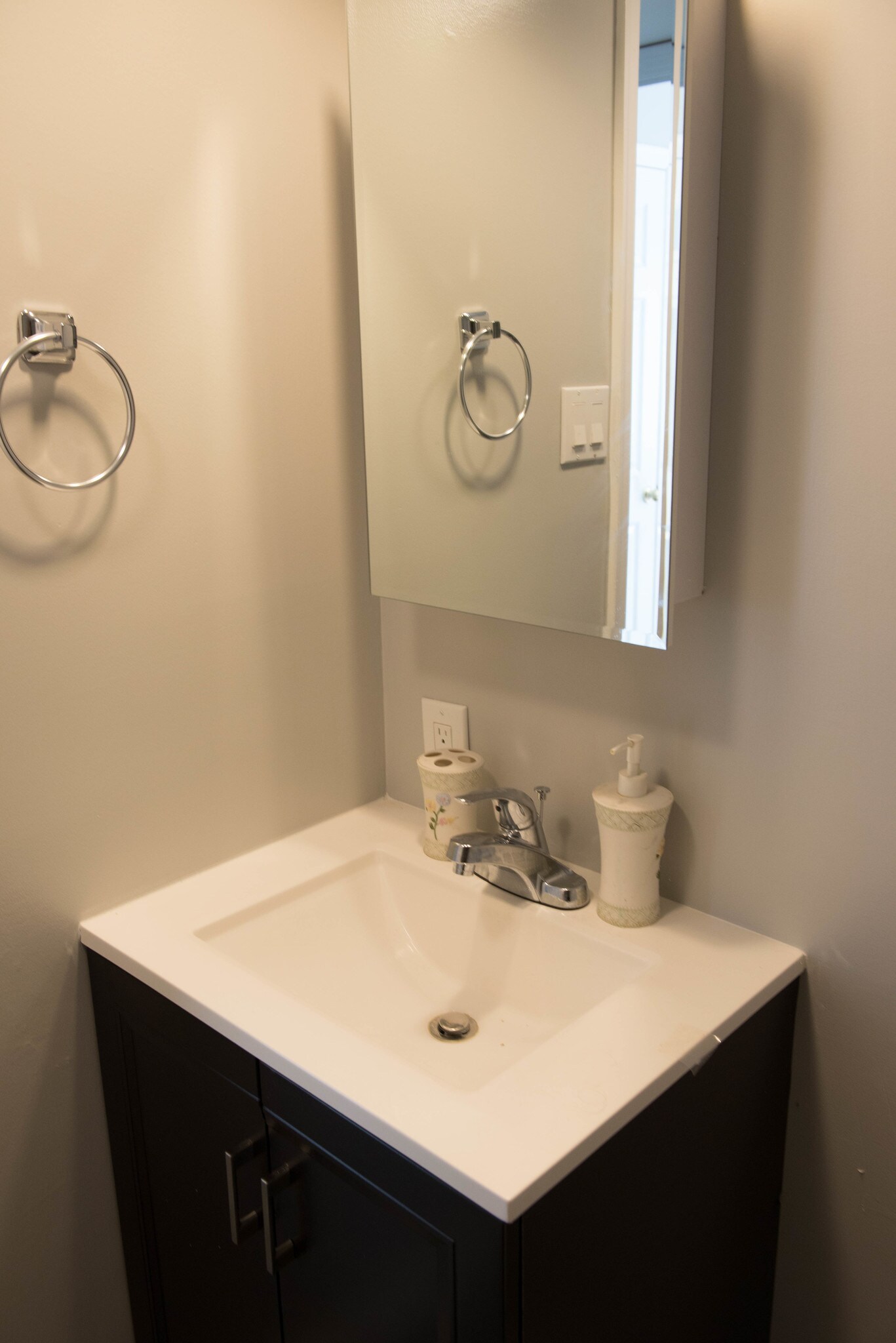 Building Photo - 1301 N Courthouse Rd