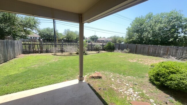 Building Photo - Charming 3-Bedroom Home with Open Layout & Covered Patio!