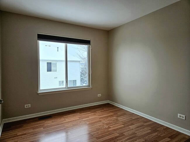 Building Photo - 24403 John Adams Dr