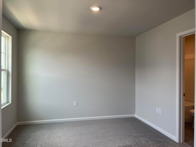 Building Photo - 642 Gimari Dr