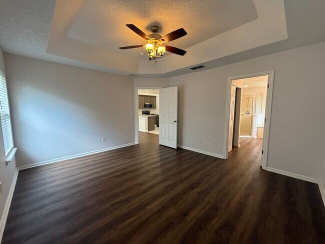 Building Photo - 5458 Hidden Gardens Dr