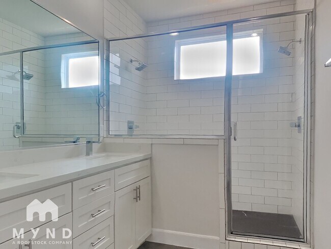 Building Photo - 353 Eado Park Cir
