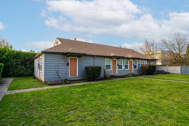 Building Photo - Delightful Updated 1-bedroom unit.