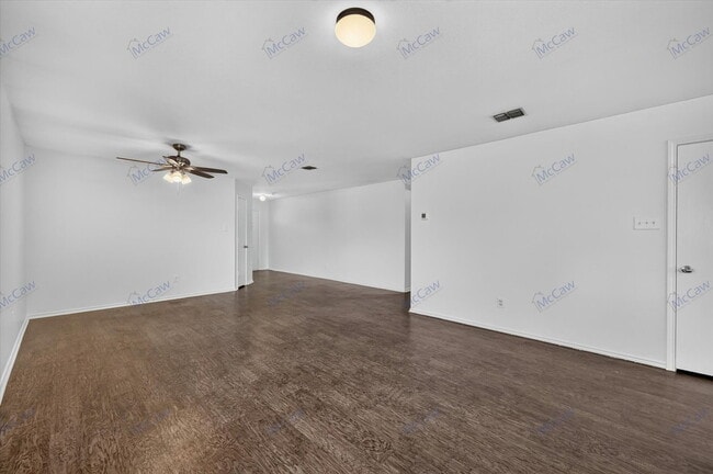 Building Photo - 1608 Diamond Lake Trail
