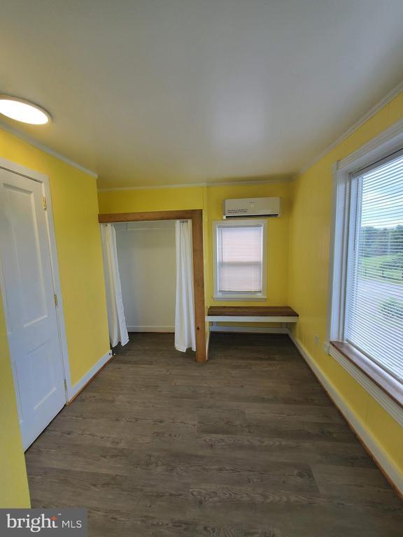 Building Photo - 448 Ridgeview Rd