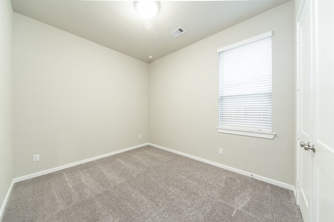 Building Photo - 4538 Primrose Valley Ln